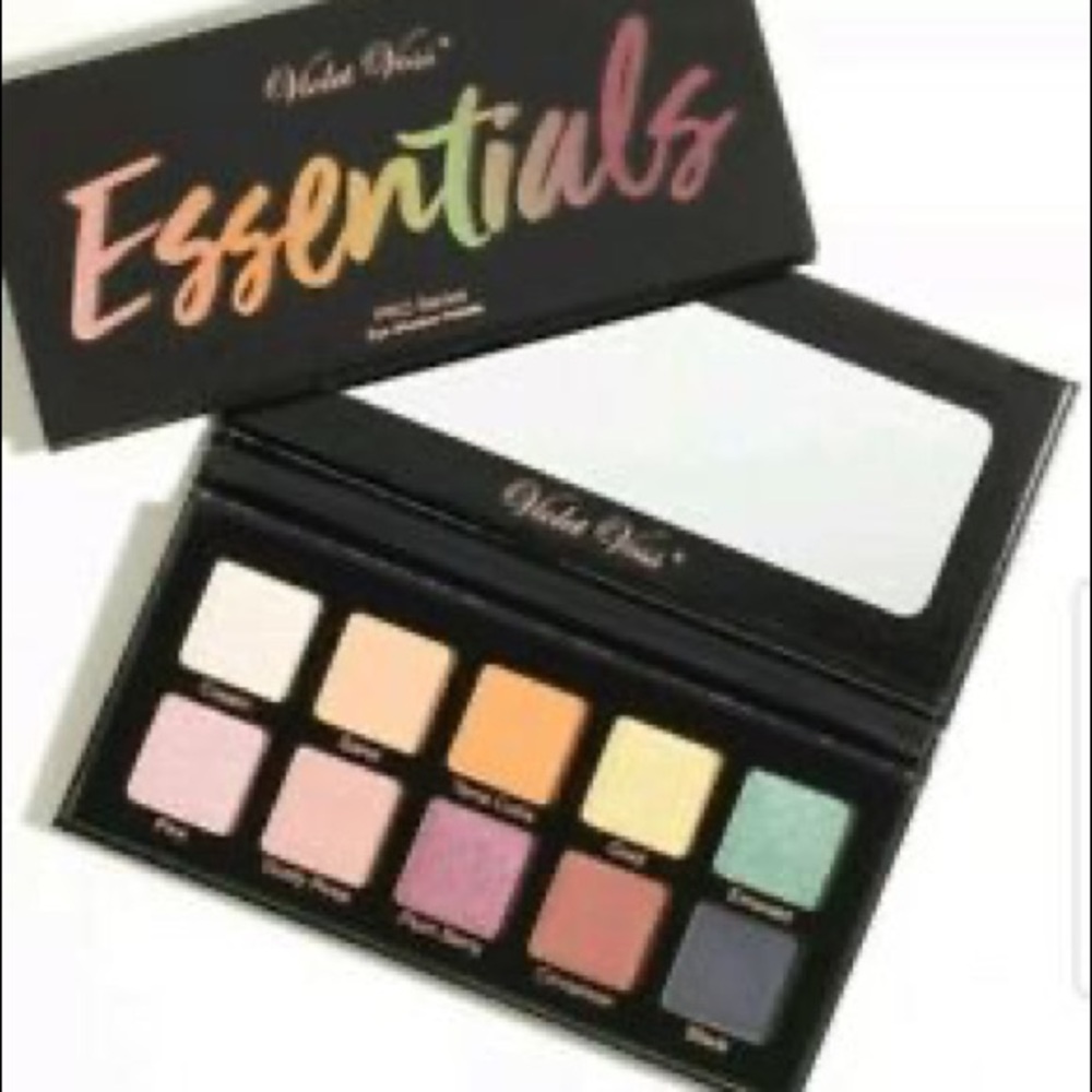 NEW Violet Voss Essentials pro series Pallet